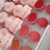 رژگونه پددار مخملی بیلیون بیوتی