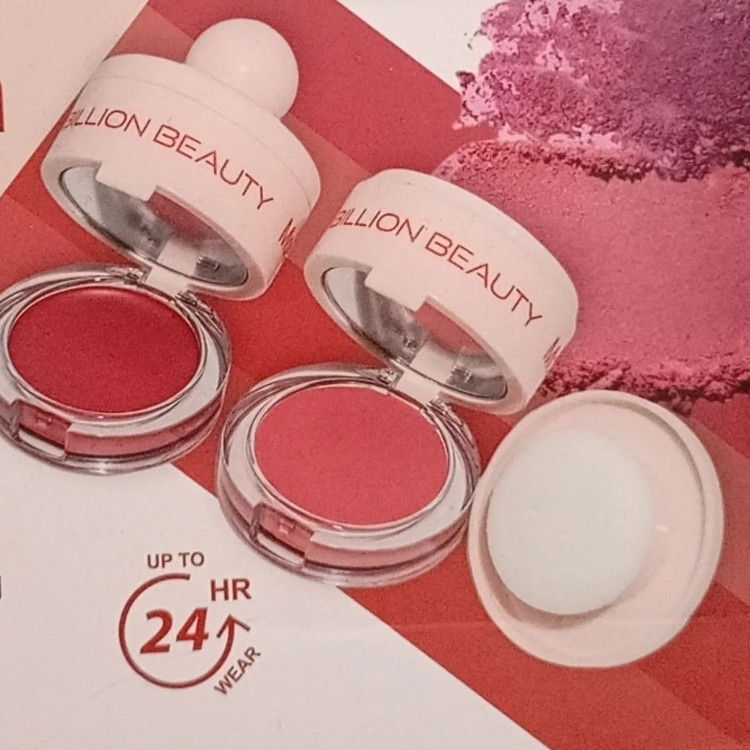 رژگونه پددار مخملی بیلیون بیوتی