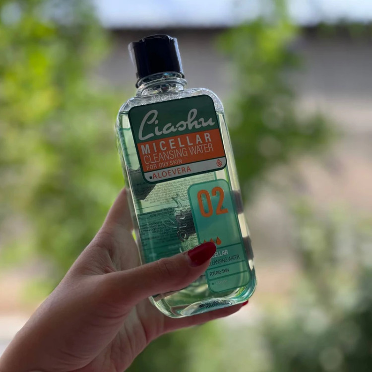 محلول پاک کننده آرایش صورت لیاشو مدل میسلار واتر حجم 250 میلی لیتر