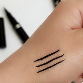 خط چشم ماژیکی یورن