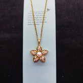 گردنبند گل مرواریدی