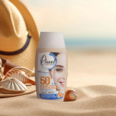 کرم ضدآفتاب فلوئیدی رنگی بژ روشن صورت پیکسل حجم 50 میلیلیتر مناسب پوستهای چرب و جوش دار و مختلط